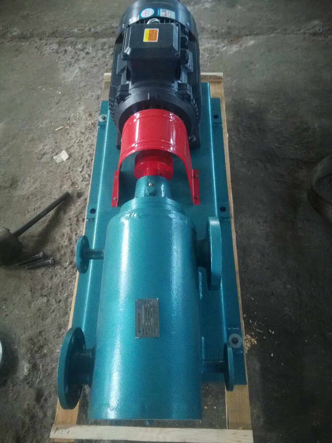 焊接保溫三螺桿泵