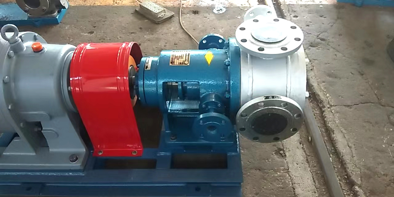 保溫夾套內嚙合齒輪泵