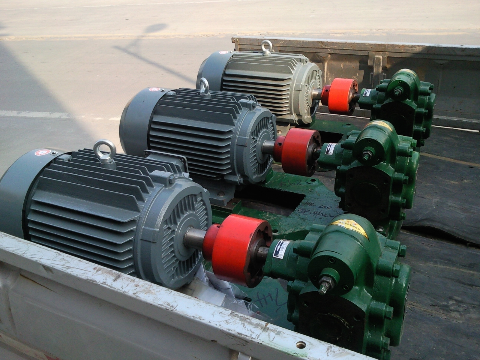 原油輸送泵用什么泵好?遠東推薦齒輪油泵,螺桿泵 原油輸送泵用什么泵好?遠東推薦齒輪油泵,螺桿泵